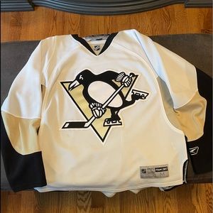 Penguins jersey
